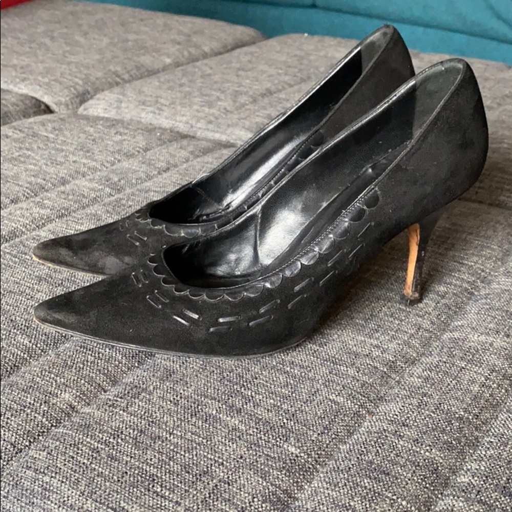 Manolo Blahnik suede kitten heels